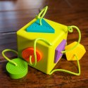 KOSTKA SORTER GRYZACZEK OombeeCube FAT BRAIN TOYS