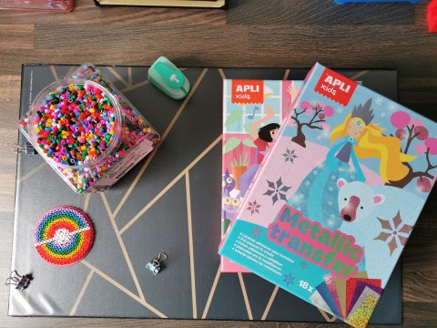 Zestaw artystyczny kalkomanii z folią Apli Kids Księżniczki