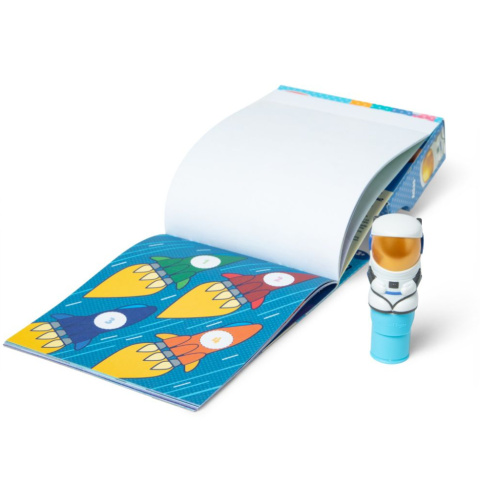 STICKER WOW! STEMPELKI Z NAKLEJKAMI ASTRONAUTA KOSMOS Melissa & Doug