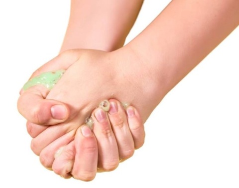 TUBAN SHOCK_PIANKO-ŻEL TRUSKAWKA 200ML