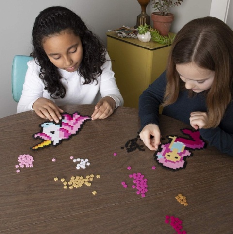 FAT BRAIN Puzzelki Pixelki Jixelz Bajkowi Przyjaciele 700 elementów