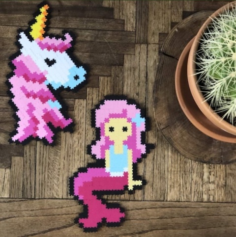 FAT BRAIN Puzzelki Pixelki Jixelz Bajkowi Przyjaciele 700 elementów