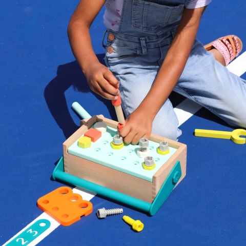 B.TOYS Fix ‘n’ Play Kit – skrzynka małego majsterkowicza, z WIERTARKĄ