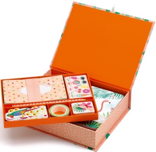 Kuferek z zestawem papierniczym MARIE