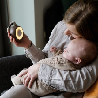 Alilo CocoNap W1 - odtwarzacz MP3 i lampka do karmienia - kokos