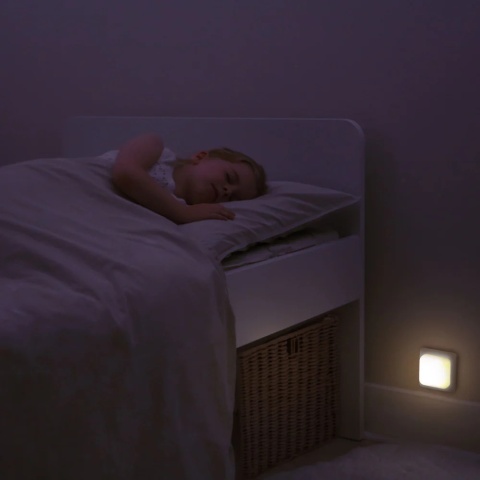 Cloud b Przenośna lampka nocna Cube B świecąca kostka Kosmos