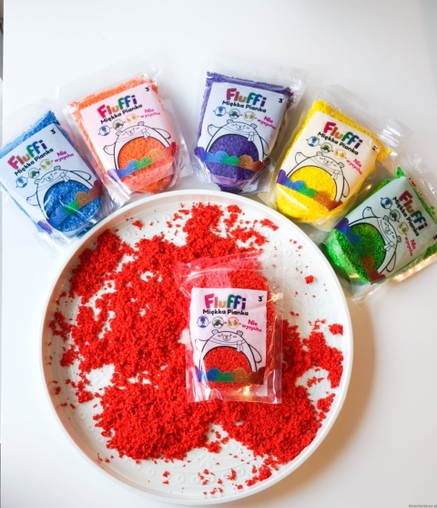 FLUFFI miękka pianka sensoryczna, CZERWONA 50g