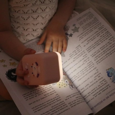 Cloud B Lampka nocna Cube B - Jednorożec Lily