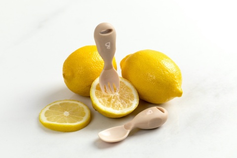 BiBADO Łyżeczka i widelec z możliwością doczepienia do śliniaka Fawn