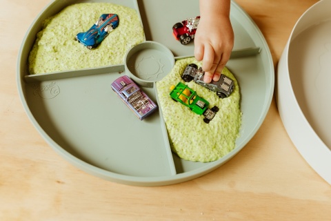 Jellystone, Tacka sensoryczna Play Tray Sage 2w1 pojemnik kolor zielony