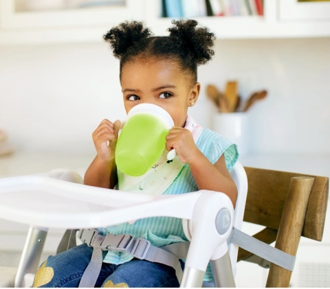 Munchkin Miracle 360° kubek treningowy z uchwytami, zielony, 207 ml