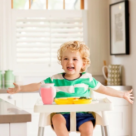 Munchkin Miracle 360° kubek treningowy z uchwytami, różowy, 207 ml