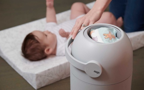 Magic Majestic Kosz na zużyte pieluchy - burgundowy (na 25 pieluch) + worki