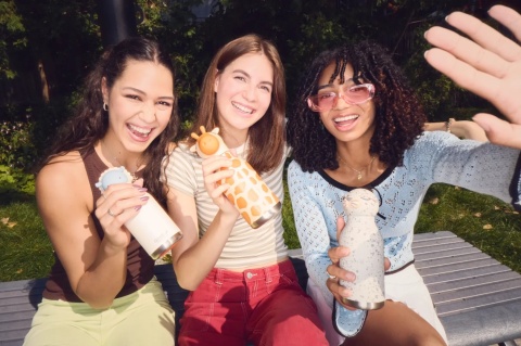 Bestie Asobu Butelka termiczna ze słomką – Foka 460 ml