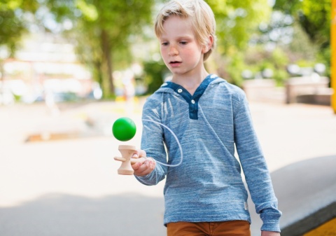 BS Toys, Kendama – gra zręcznościowa dla dzieci, ćwiczenie refleksu i precyzji, 6+