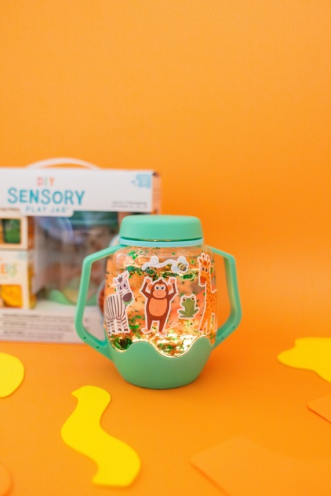 Glo Pals ZOO Zestaw sensoryczny DIY, świecący słoik z brokatami i figurkami Fun Fillers + naklejki gratis