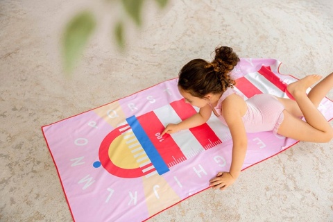 QUUT Dwustronny ręcznik plażowy PlayTowels L (180 x 100cm) Lighthouse Cherry