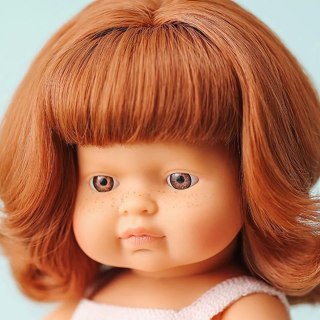 Miniland Lalka w ubranku dziewczynka Europejka rude włosy 38cm - Moi przyjaciele i ja
