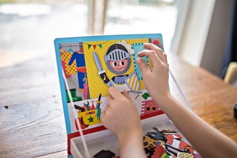 Janod Magnetyczna układanka Kostiumy Chłopiec Magnetibook