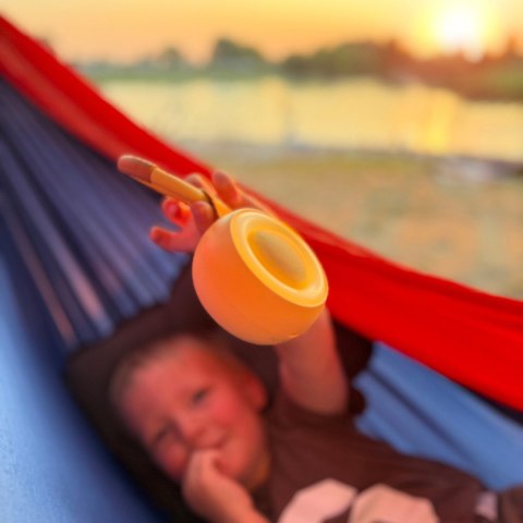 Alilo CocoNap W1 x pomelody - odtwarzacz MP3 i lampka do karmienia - mango