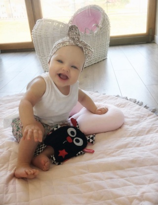 HENCZ SZELEŚCIK KONTRASTOWY SENSORYCZNY MASKOTKA